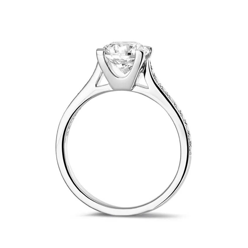 1.25 quilates anillo solitario diamante en platino con diamantes en los lados 