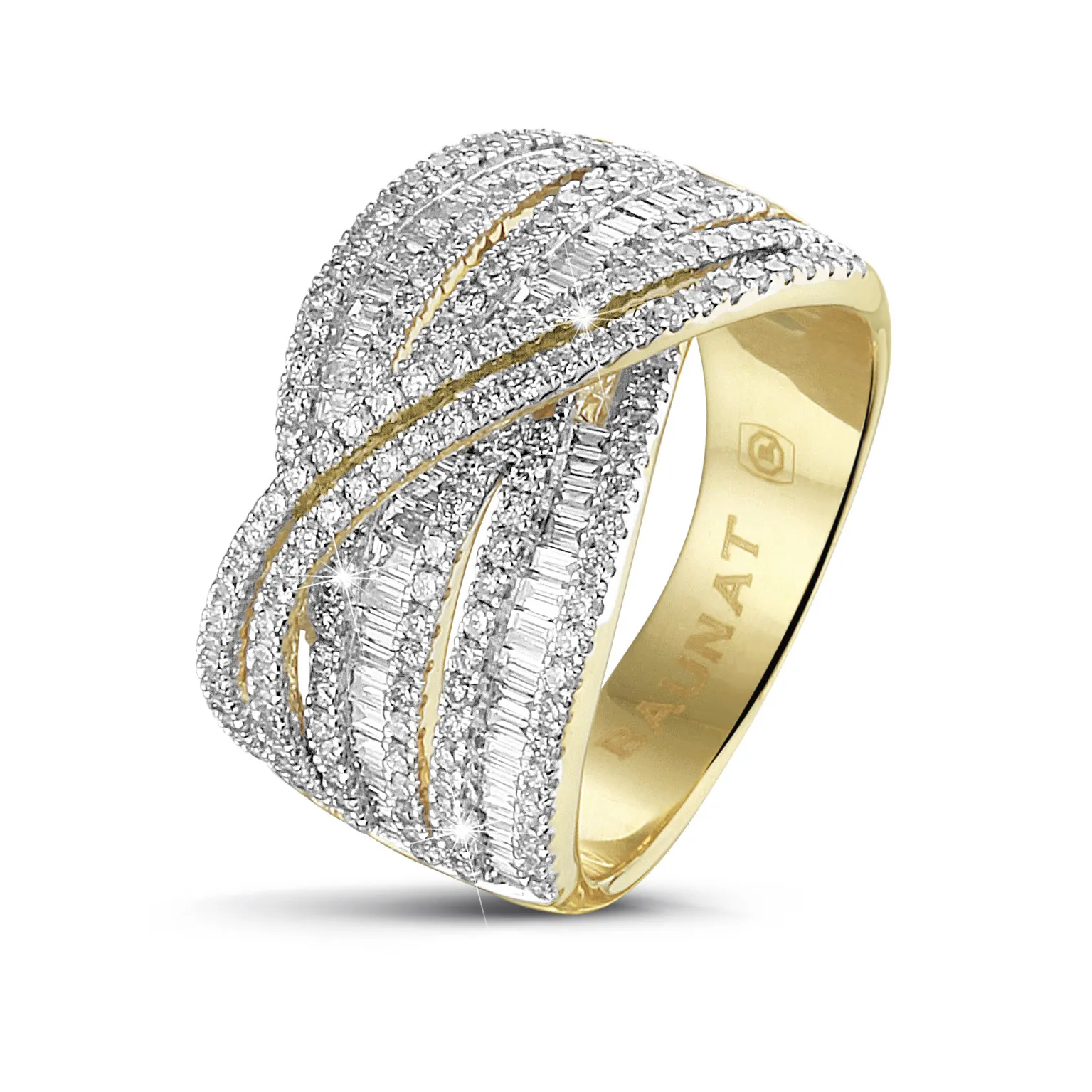 1.35 quilates anillo en oro amarillo con diamantes redondos y de talla baguette 