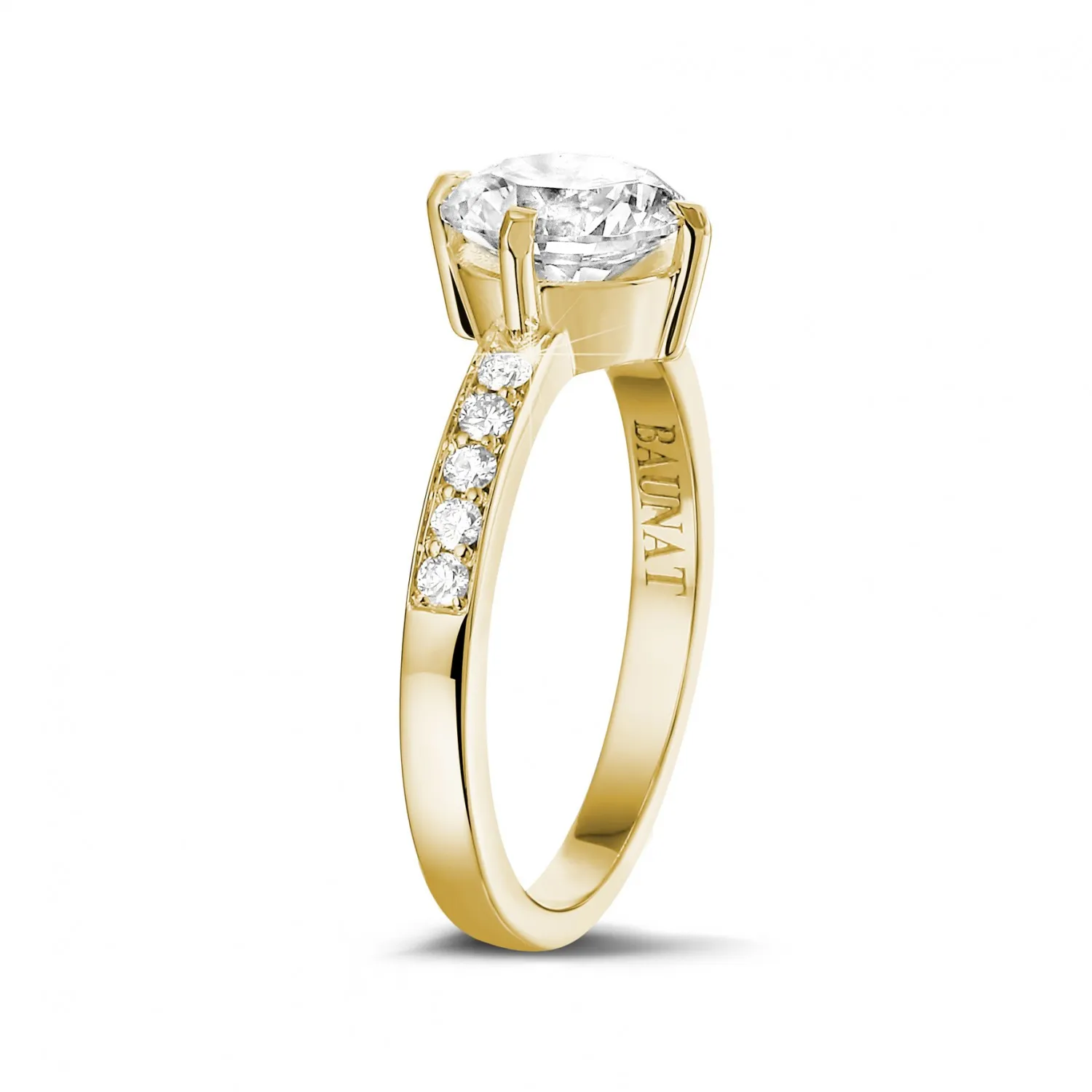 1.50 quilates anillo solitario diamante en oro amarillo con diamantes en los lados 
