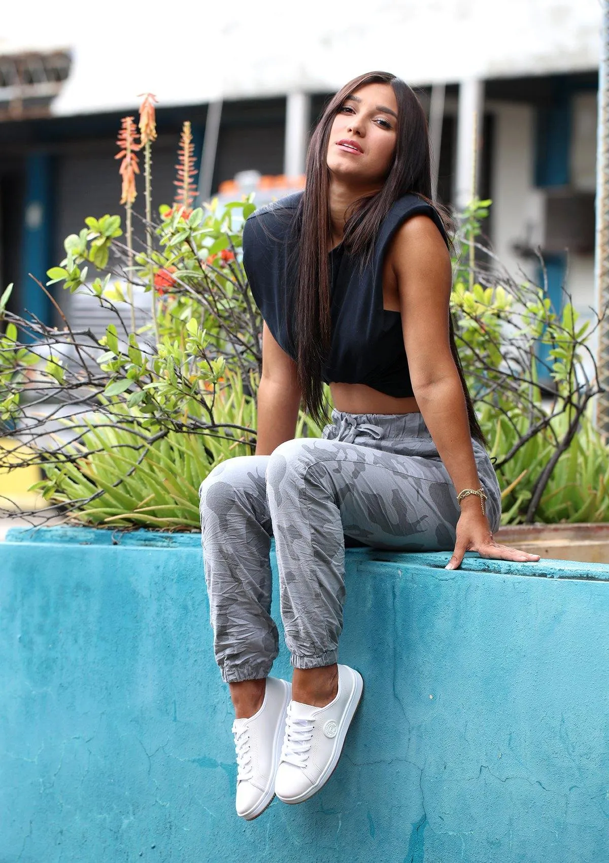 1574 Scarcha Women Jogger