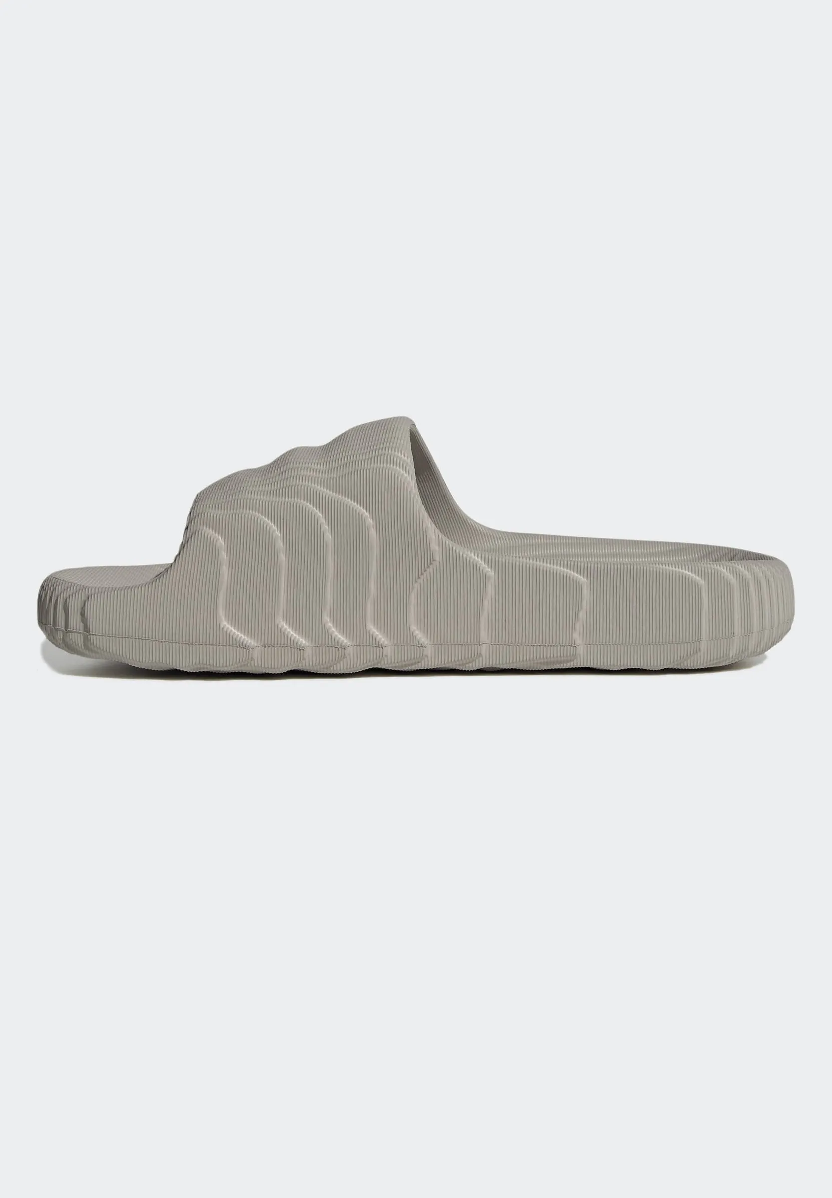 ADILETTE 22 UNISEX  CHANCLAS DE BAñO