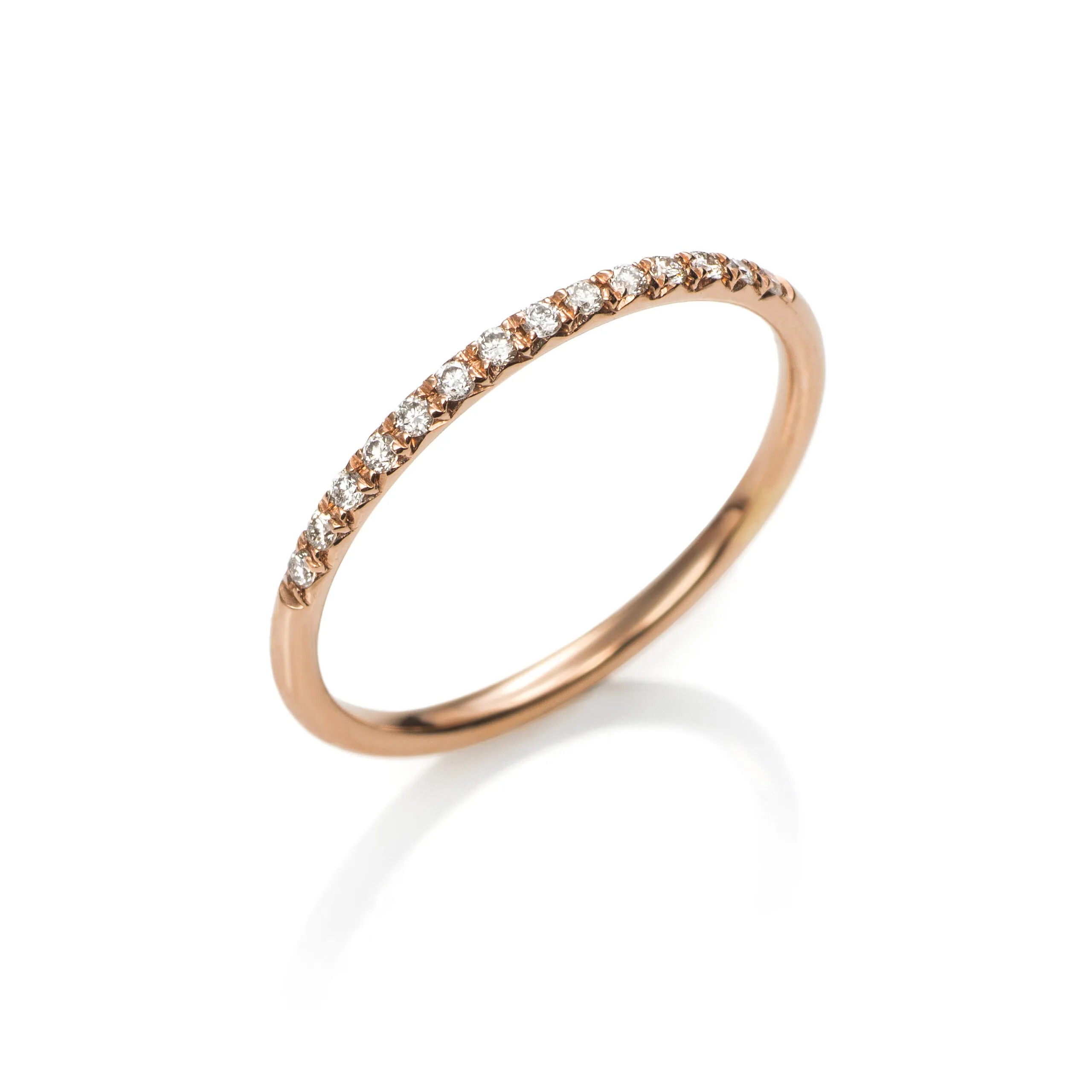 Alianza Oro Rosa con Diamantes talla Brillante
