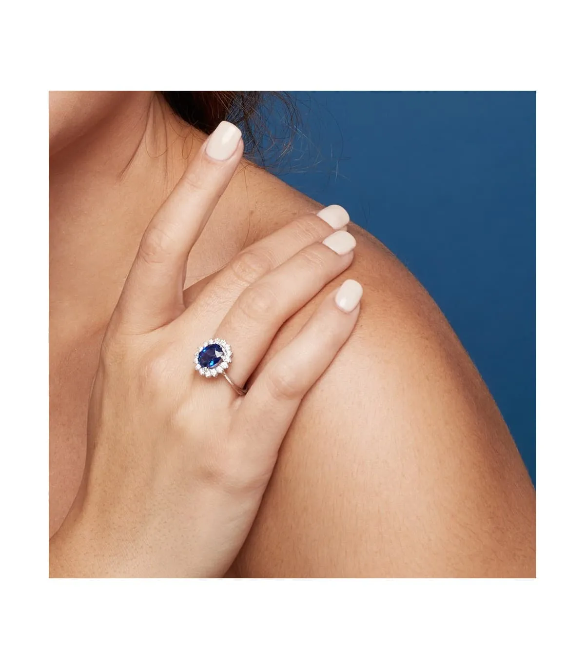 Anillo Galadriel 18K Zafiro 2.47 Q Diamantes