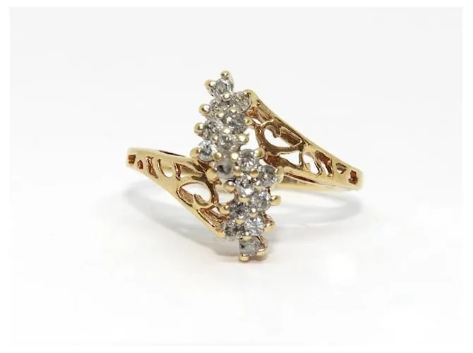 Autre Marque Anillo de diamantes en forma de marquesa en oro amarillo Dorado 