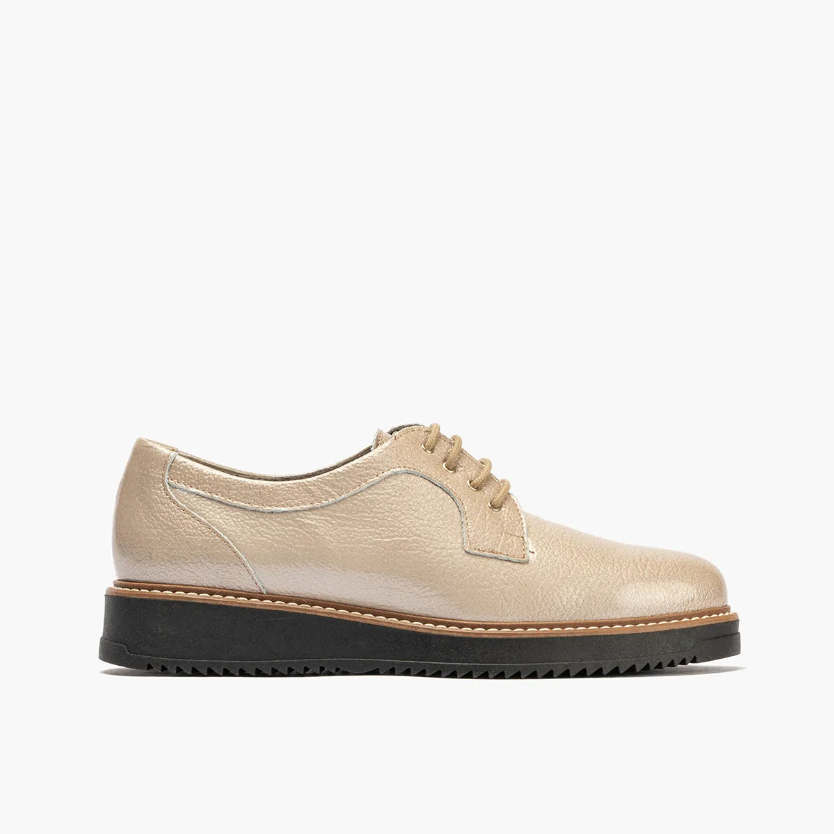 Blucher en Charol mujer color piedra