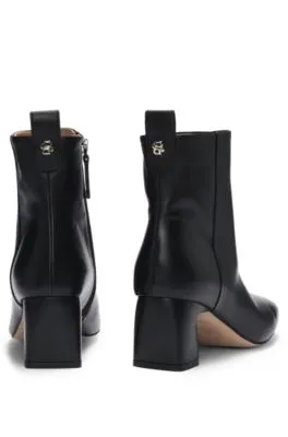 Botines de piel de napa con monograma Double B