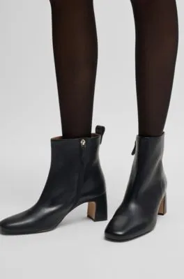 Botines de piel de napa con monograma Double B