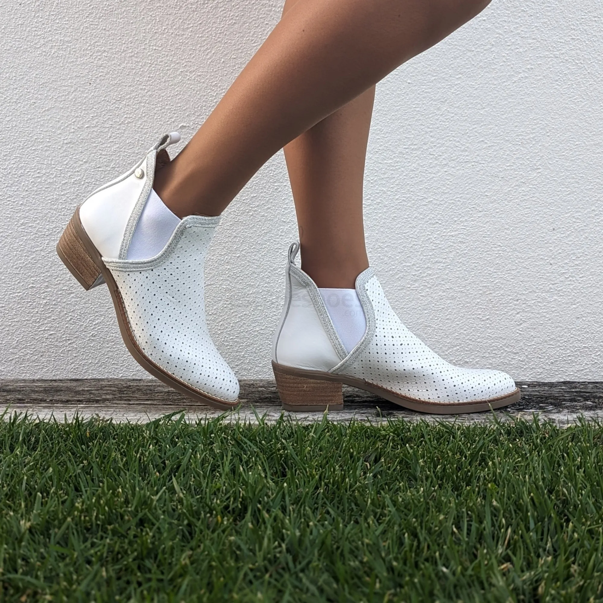 BOTINS RUIKA PELE BRANCO 23/5270P