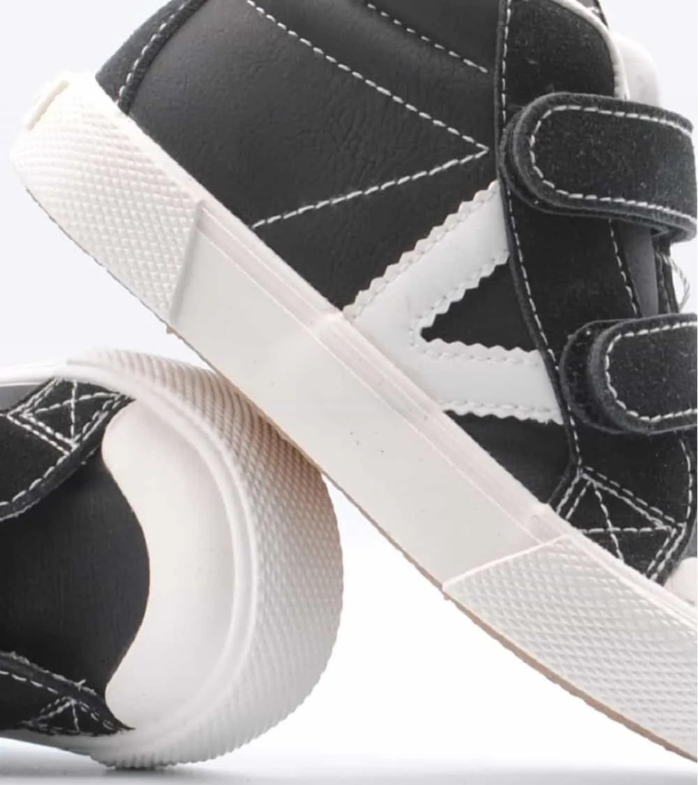BOTÍN VICTORIA TRIBU VELCRO V LATERAL NEGRO