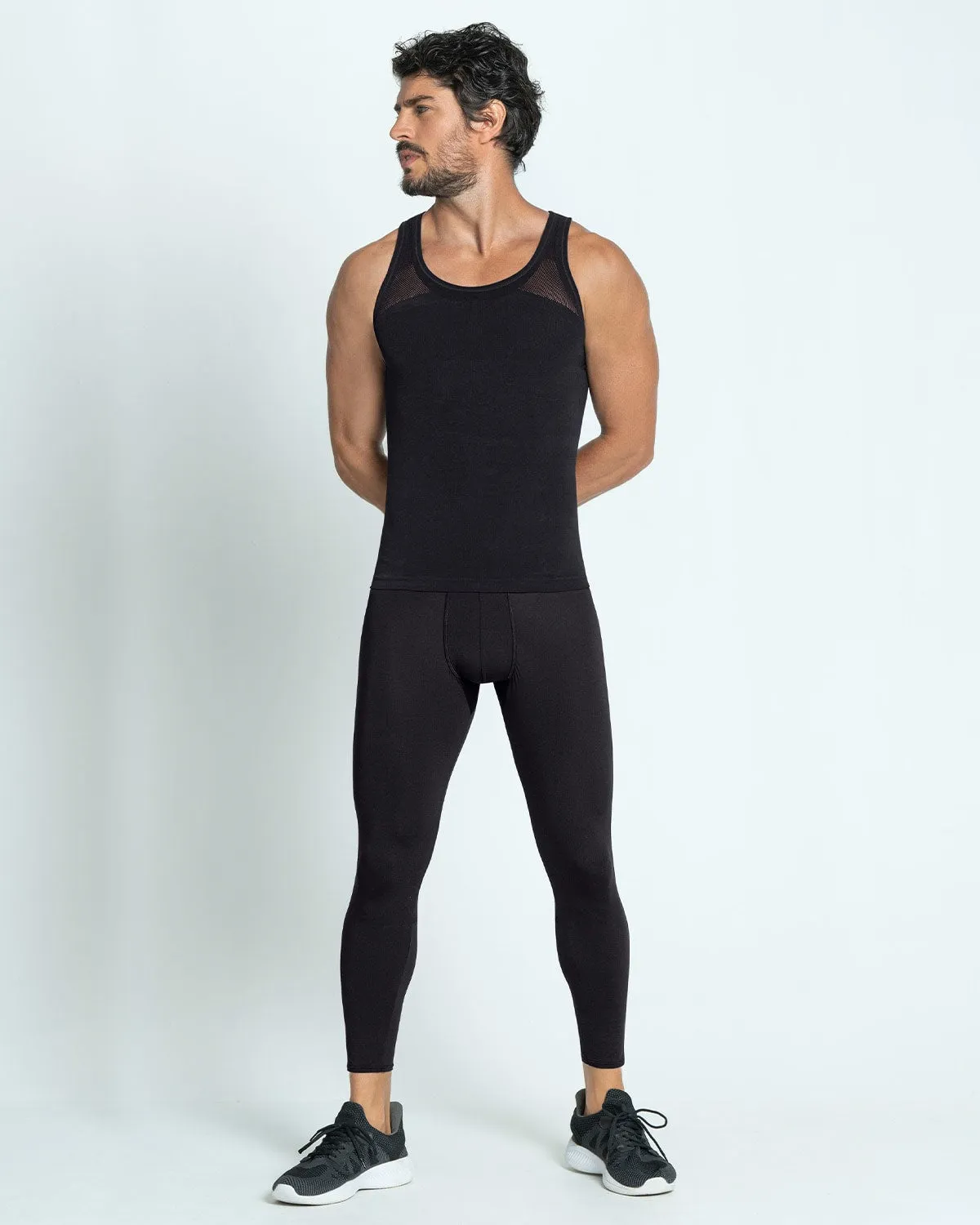 Camiseta ajustada para hombre de compresión suave en microfibra