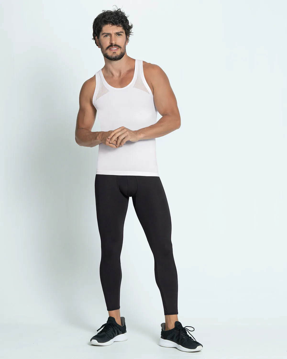 Camiseta ajustada para hombre de compresión suave en microfibra