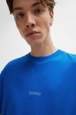 Camiseta de punto de algodón con logos en contorno