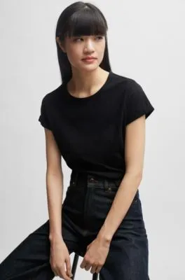 Camiseta de punto de algodón con puños enrollados