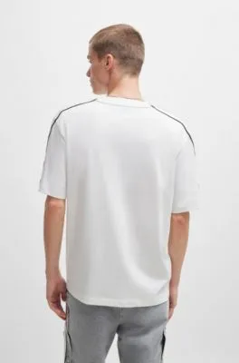 Camiseta de punto de algodón con ribetes de cinta