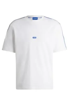 Camiseta de punto de algodón con ribetes de cinta