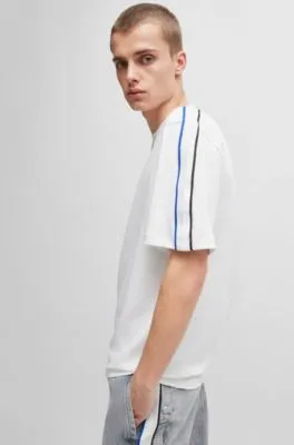 Camiseta de punto de algodón con ribetes de cinta