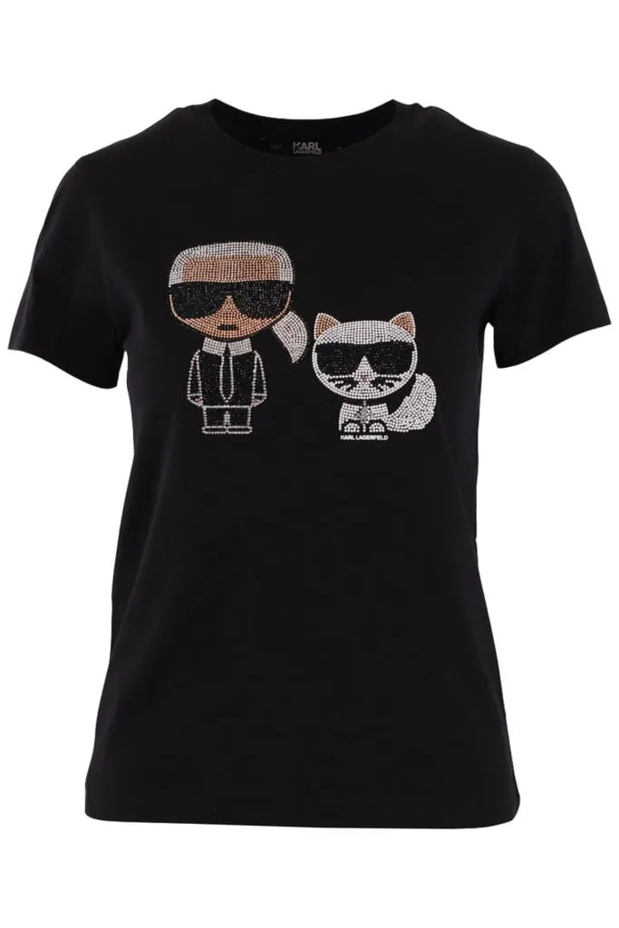 Camiseta negra con logo 
