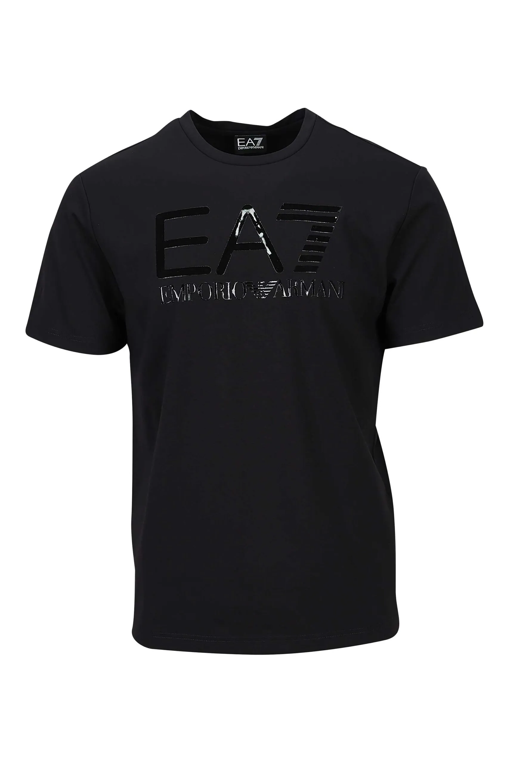 Camiseta negra con maxilogo monocromático 
