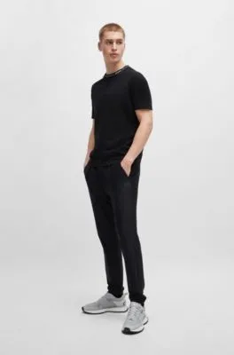 Camiseta regular fit de punto de algodón con cuello de la marca