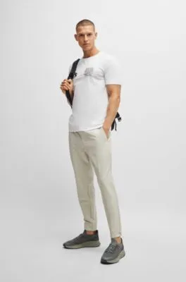 Camiseta regular fit de punto de algodón con ilustración característica