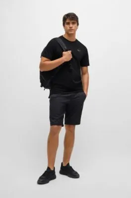 Camiseta regular fit de punto de algodón con ilustración de mosquetón