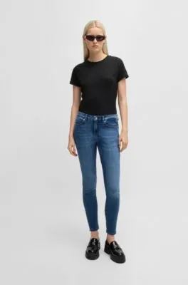 Camiseta slim fit en punto de algodón con logo estampado