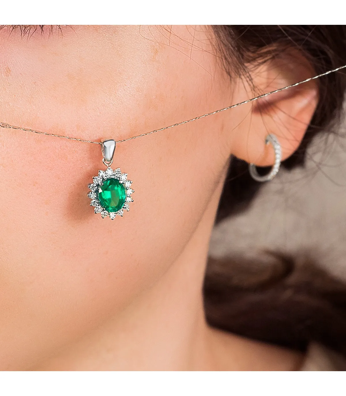 Colgante Galadriel OB 18K Esmeralda 1.74 Q Diamantes