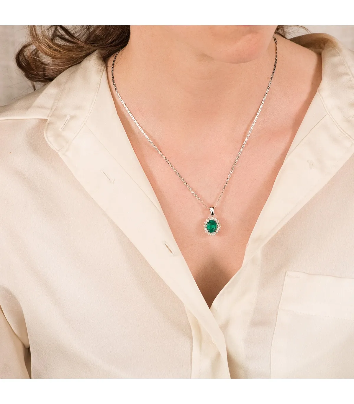 Colgante Galadriel OB 18K Esmeralda 1.74 Q Diamantes