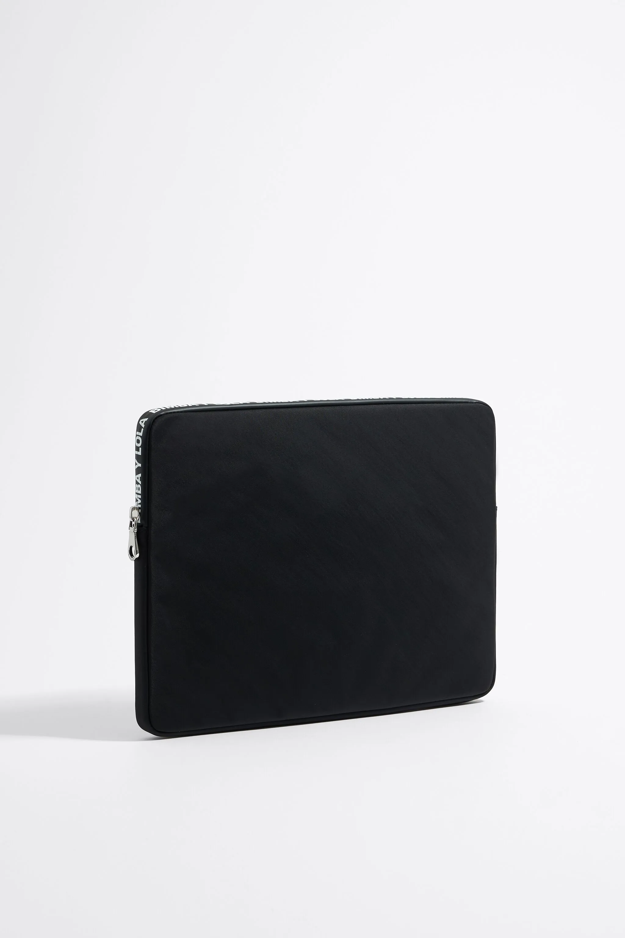 Funda portátil 13,5\\\ nylon negra"