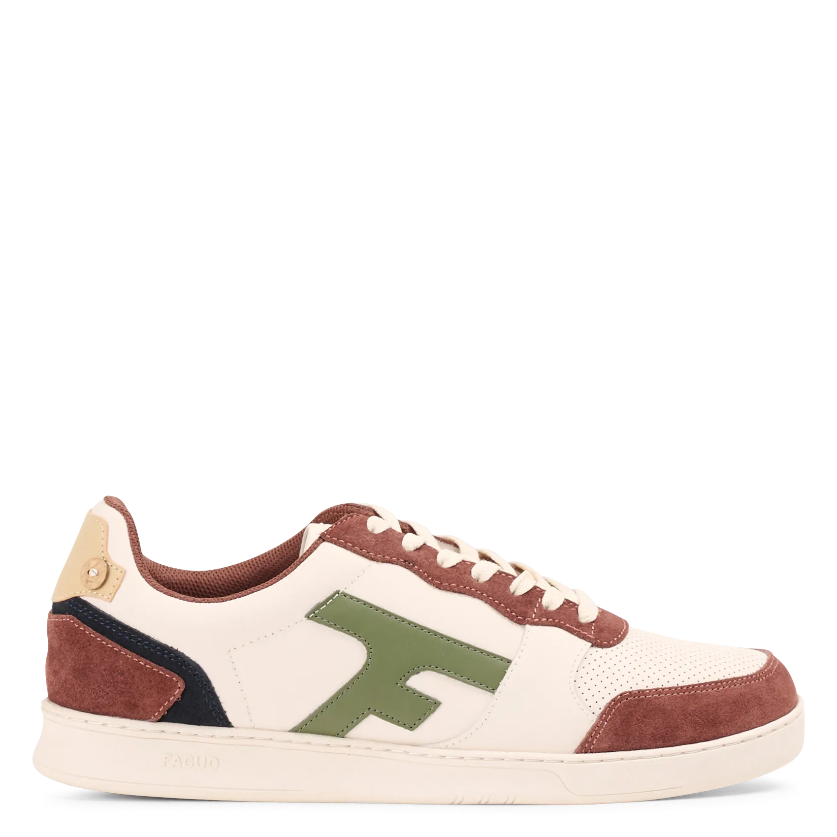 HAZEL  . EN BEIGE