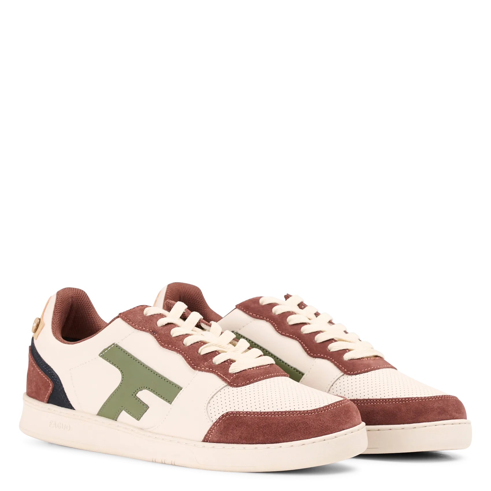 HAZEL  . EN BEIGE