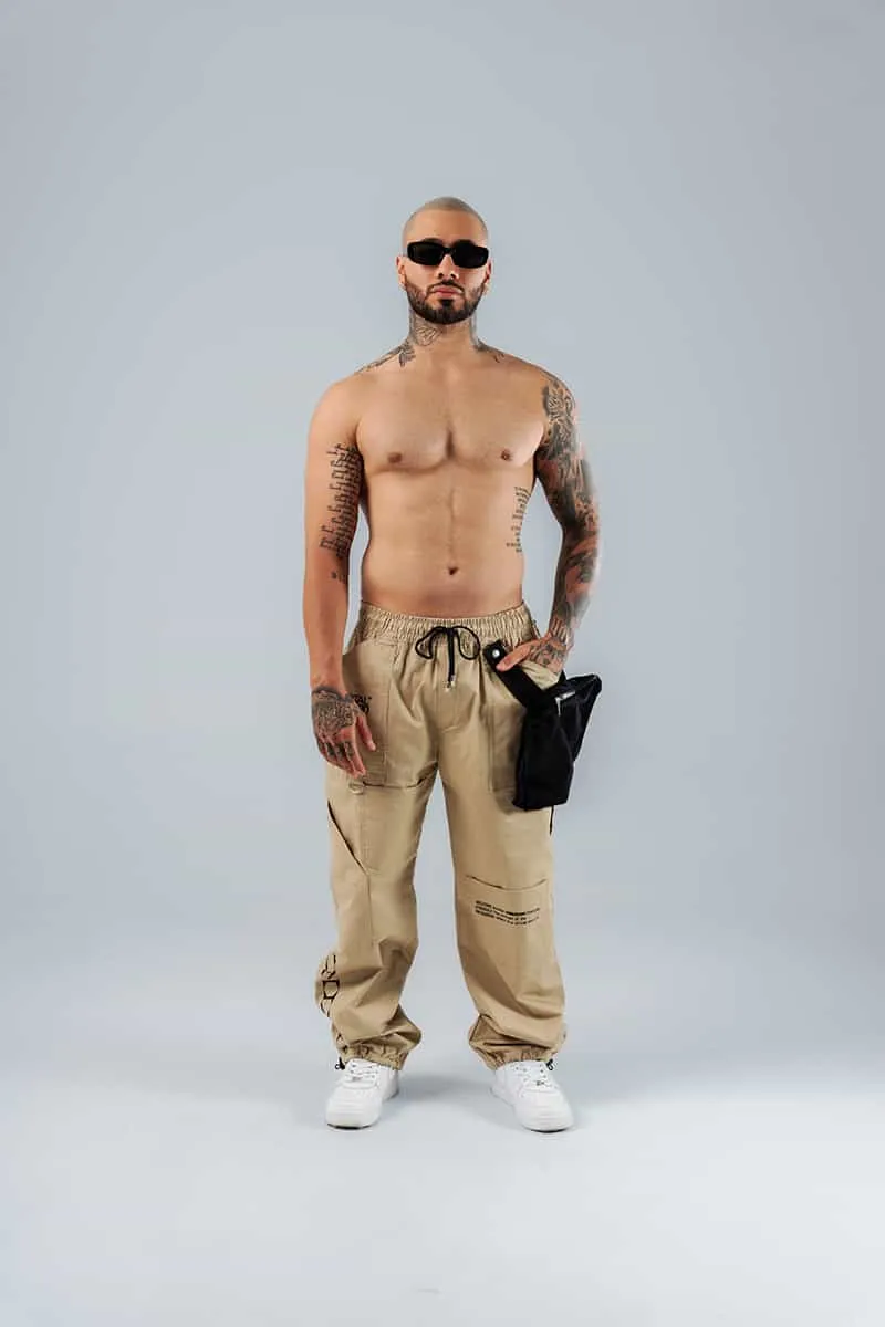 Jogger Para Hombre Beige Con Canguro