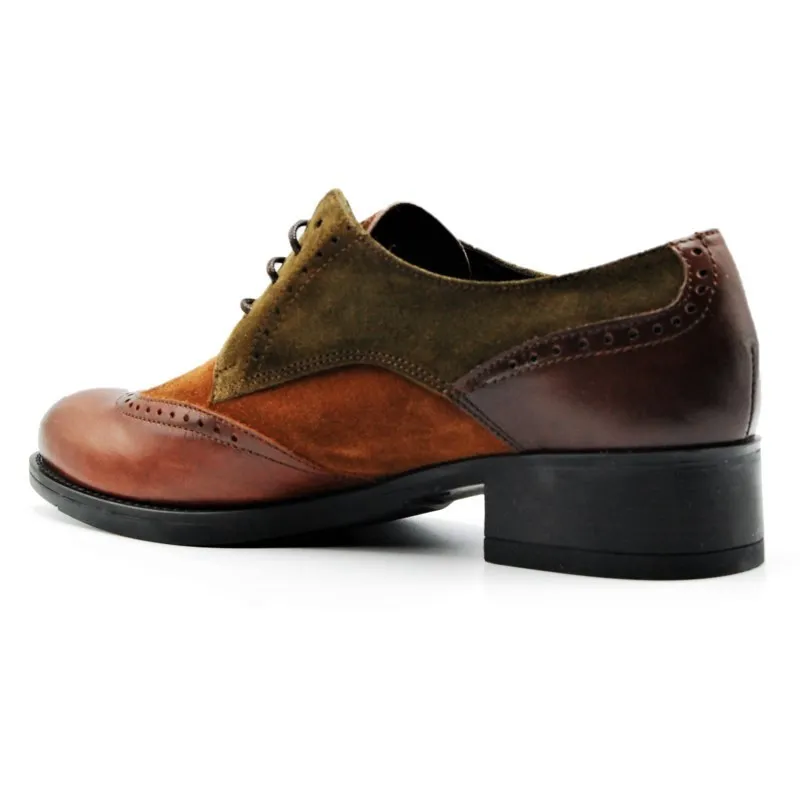 LUIS GONZALO 4743M Marrón y negro. Zapato cordones pala vega mujer