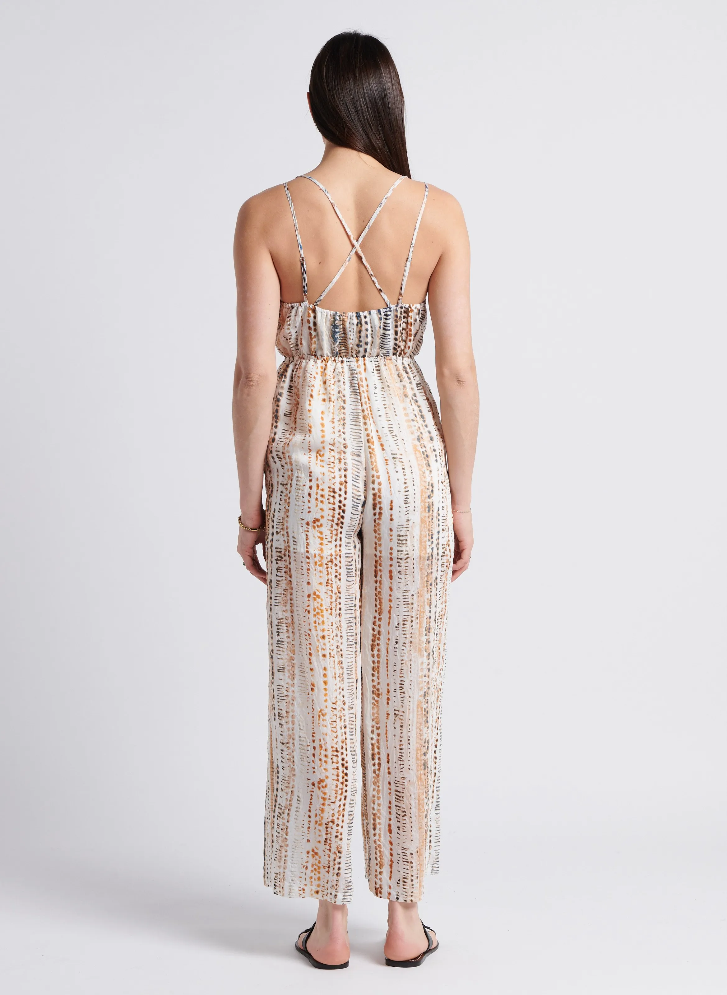 Mono estampado y arrugado en beige