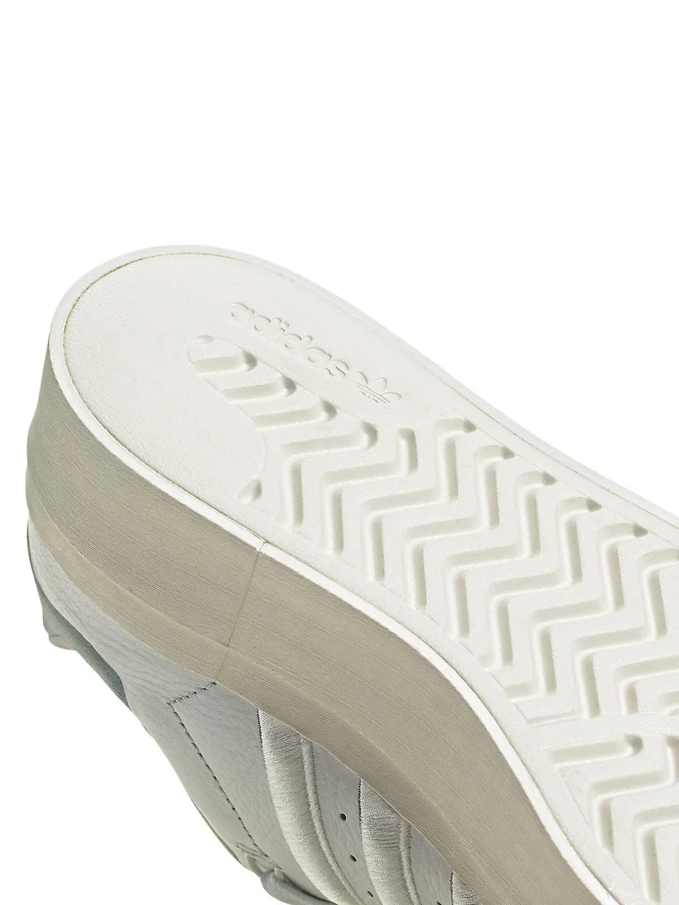 N372O Zapatillas deportivas Superstar Bonga para mujer