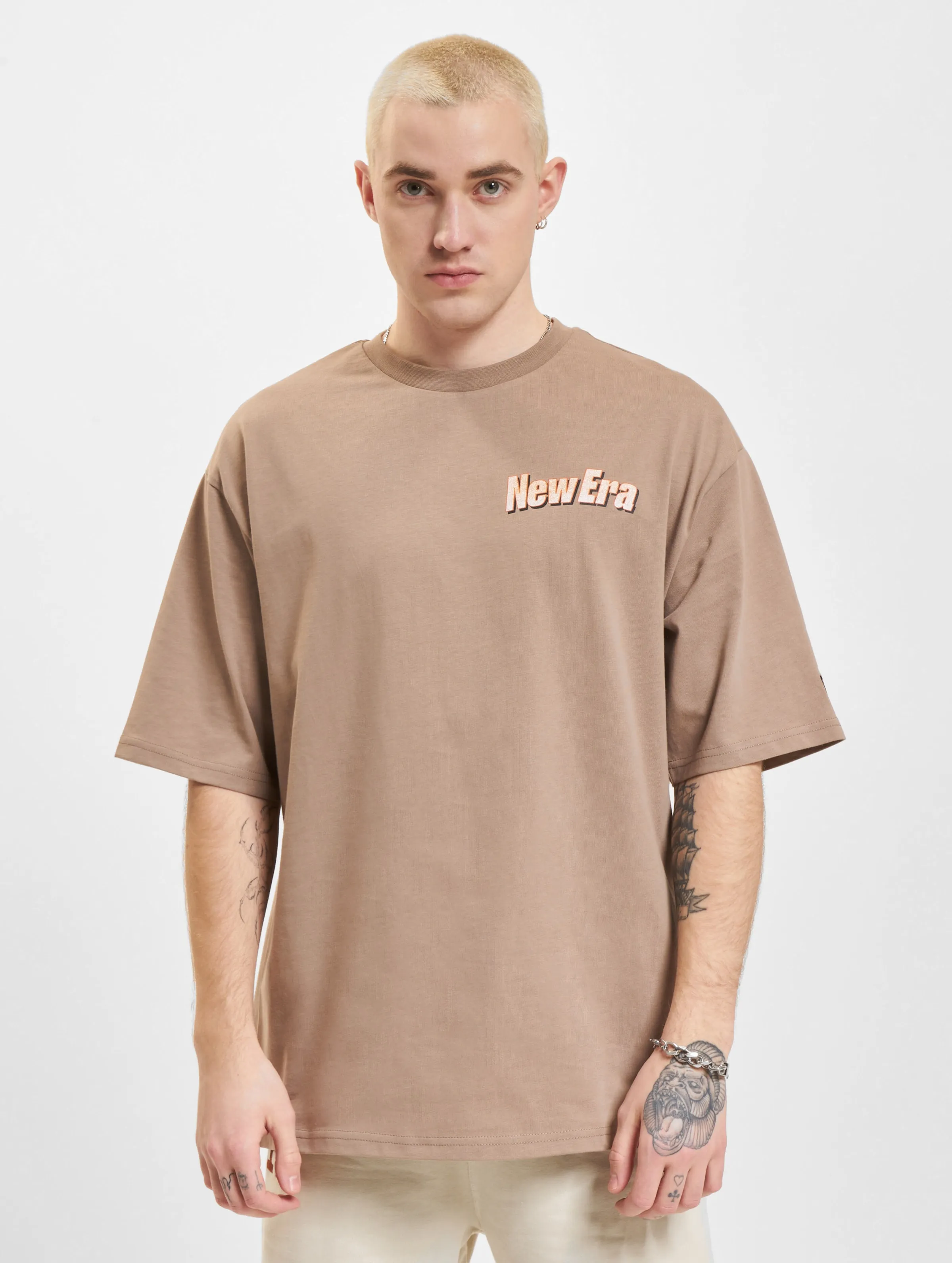 New Era Character Graphic Oversized
