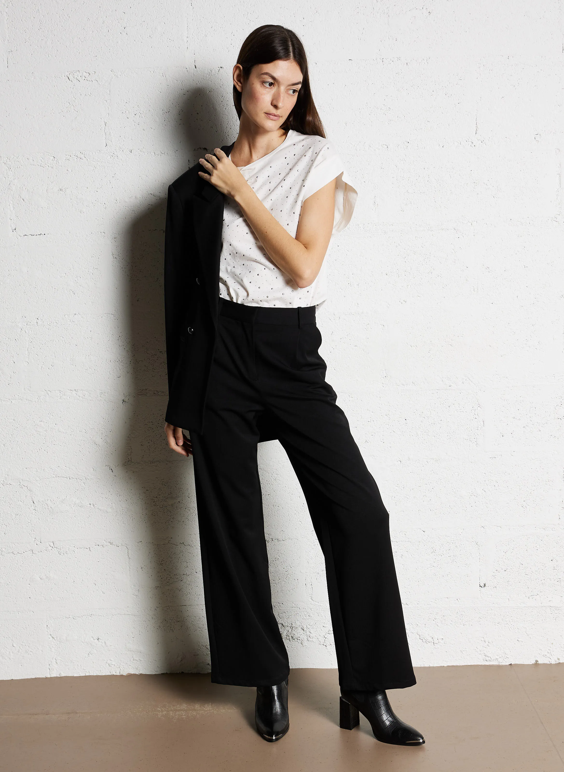 Pantalón ancho en negro