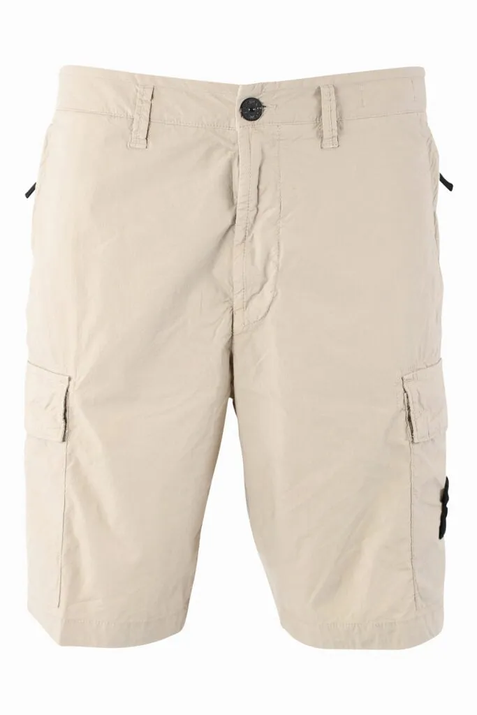 Pantalón corto midi beige estilo cargo