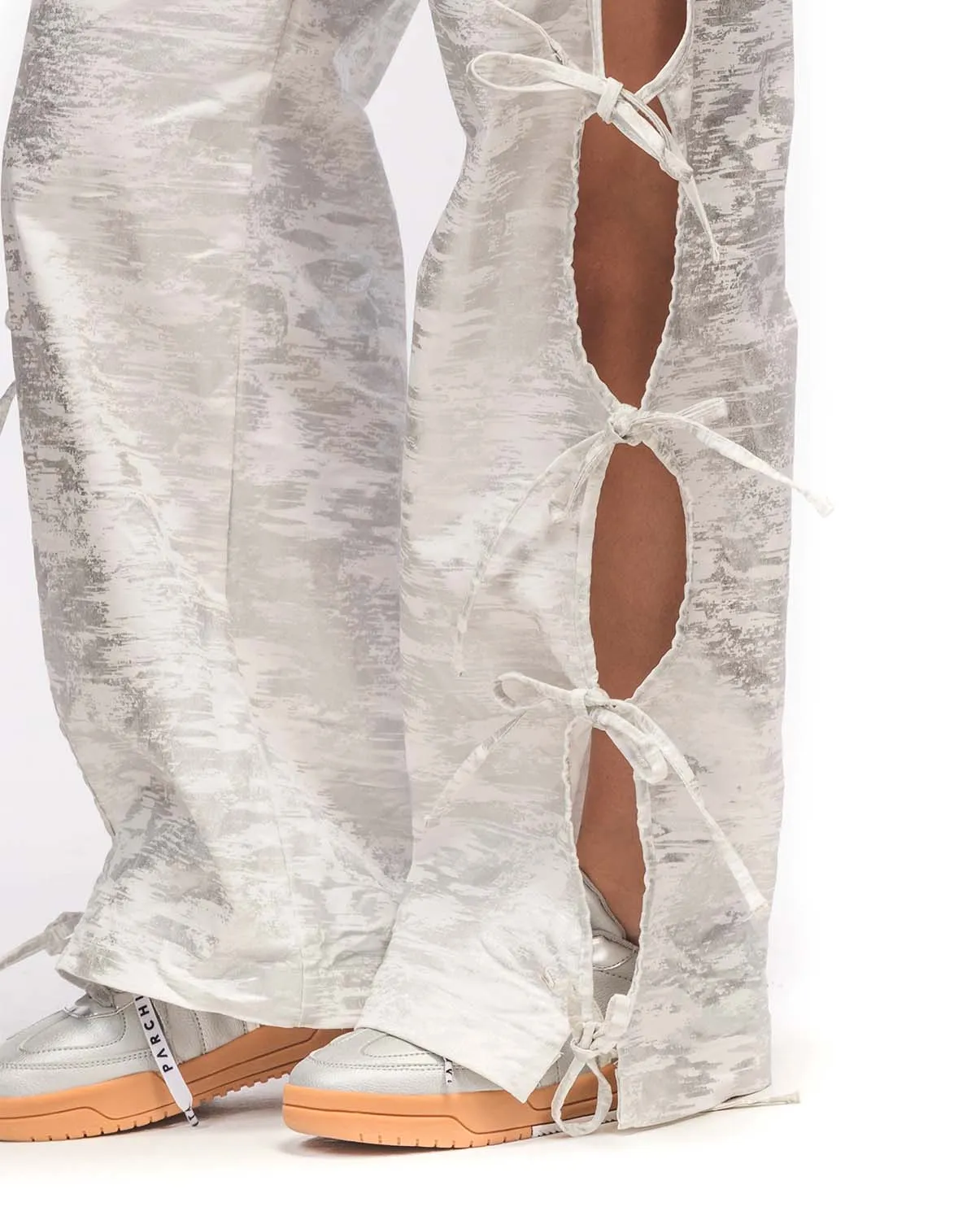 Pantalón Roots Plata