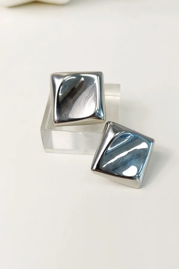 Pendiente Cubic Plateado