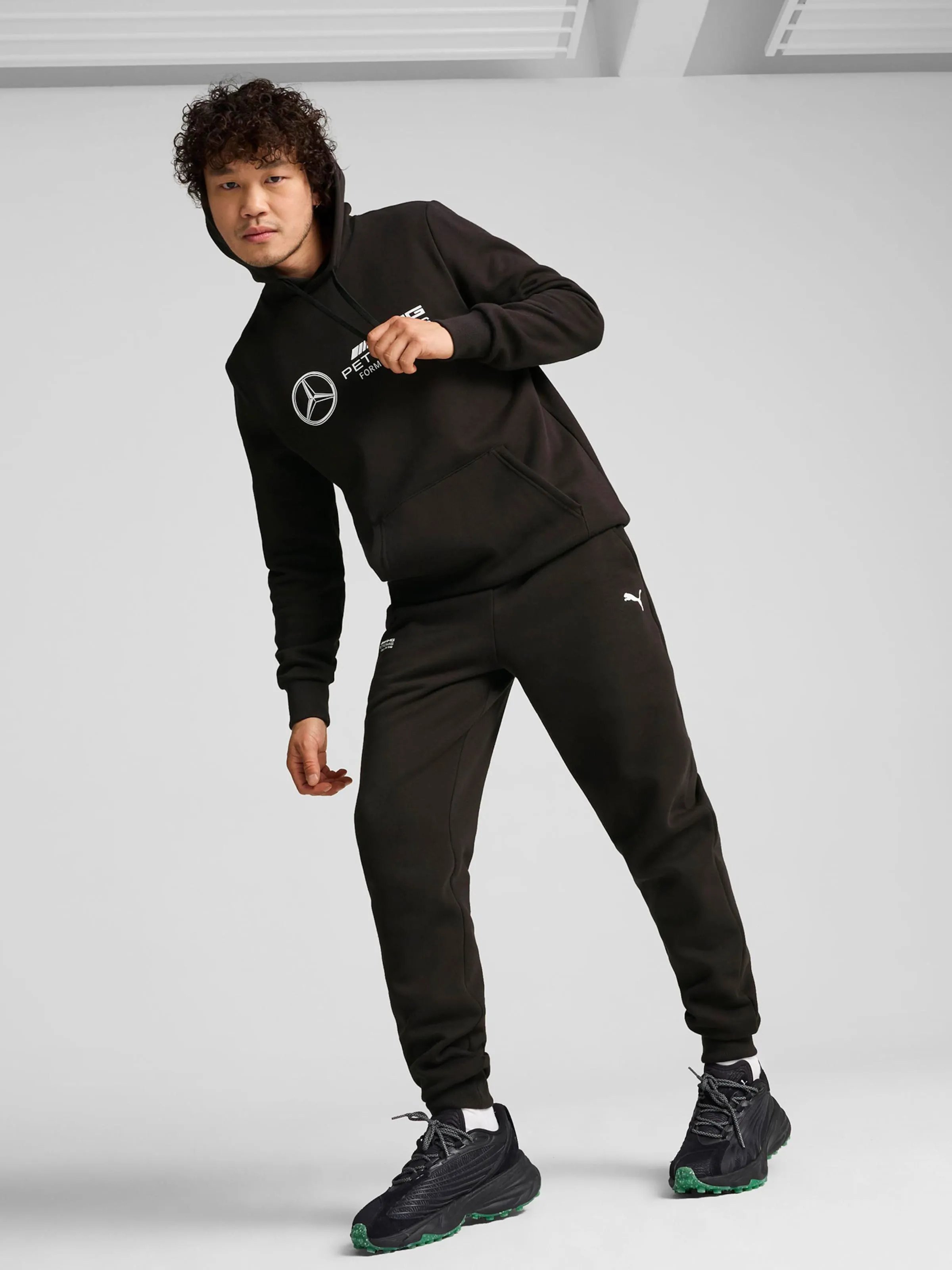 regular Pantalón 'MAPF1 ESS' PUMA en Negro