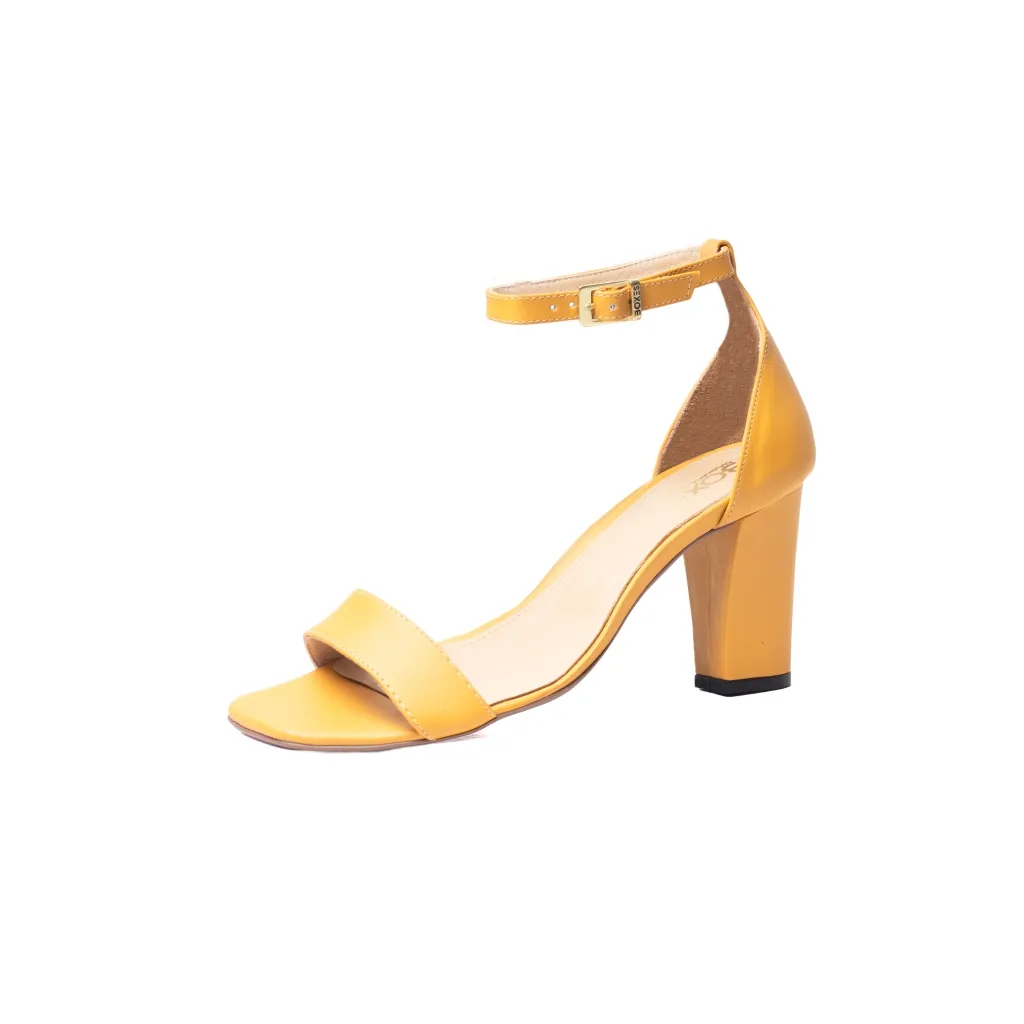 SANDALIA 8071 MOSTAZA TALON CERRADO TACO CUADRADO