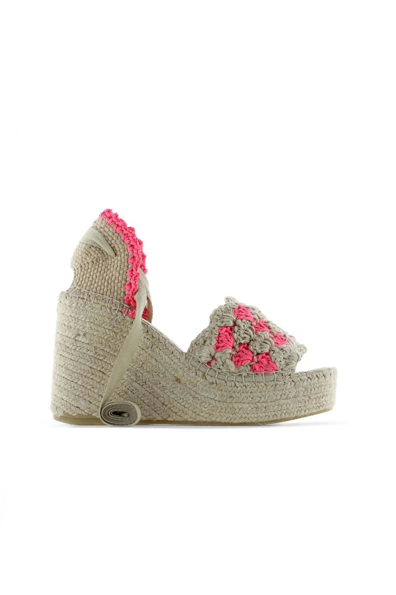 Sandalia cintas ganchillo fluor fuxia
