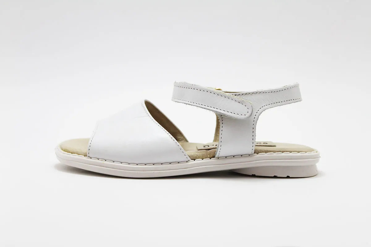 Sandalia niña en piel blanco