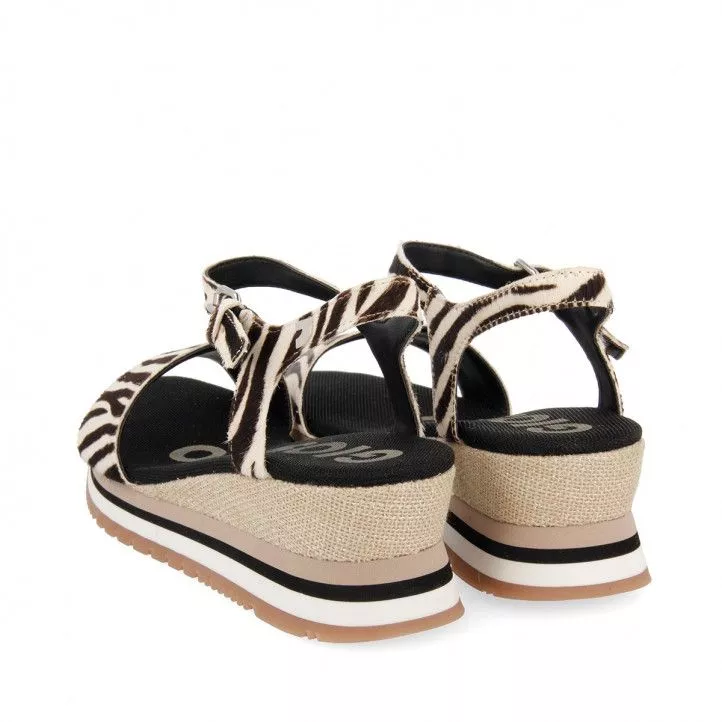 Sandalias cuña Gioseppo con print de cebra y cuña Hardee