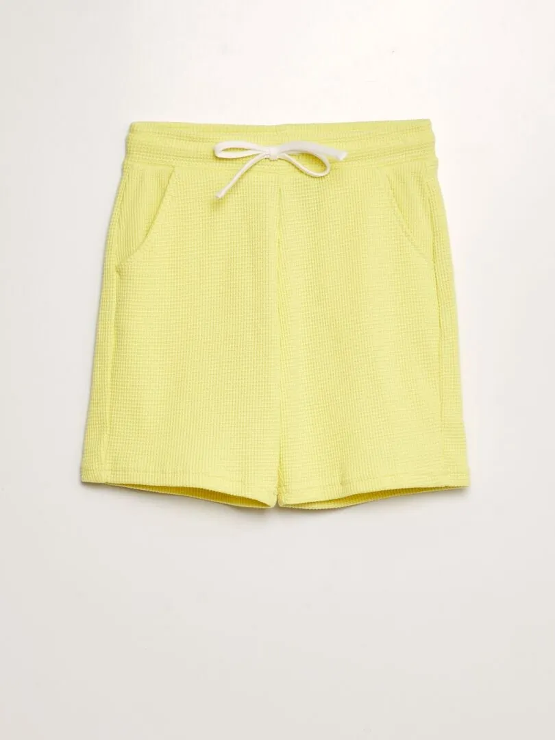 SHORT DE NIDO DE ABEJA  AMARILLO
