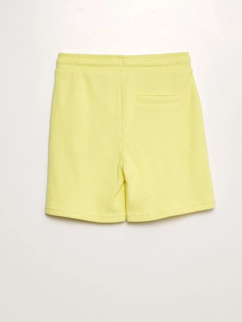 SHORT DE NIDO DE ABEJA  AMARILLO