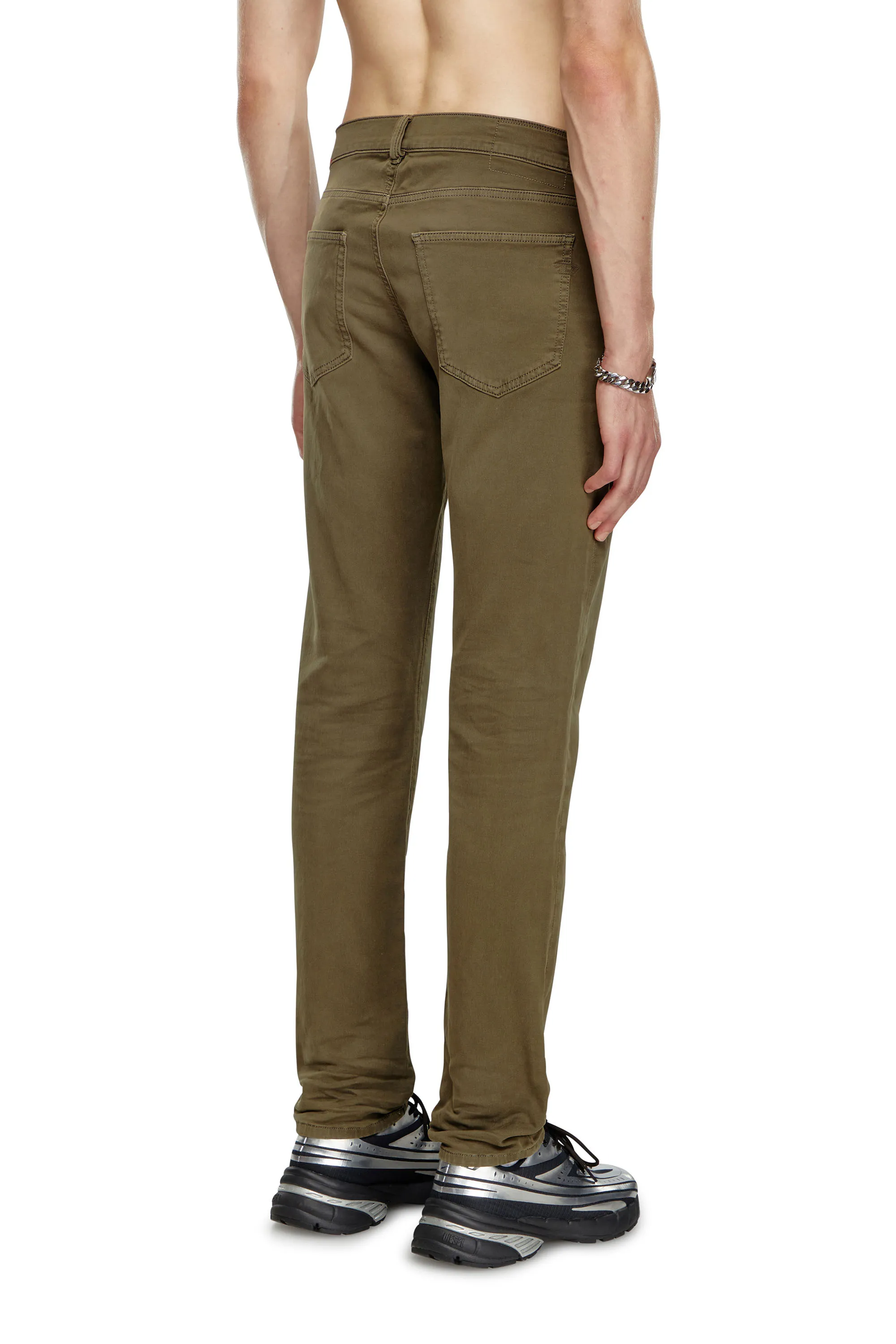 SLIM 2060 DSTRUKT JOGGJEANS® 0670M