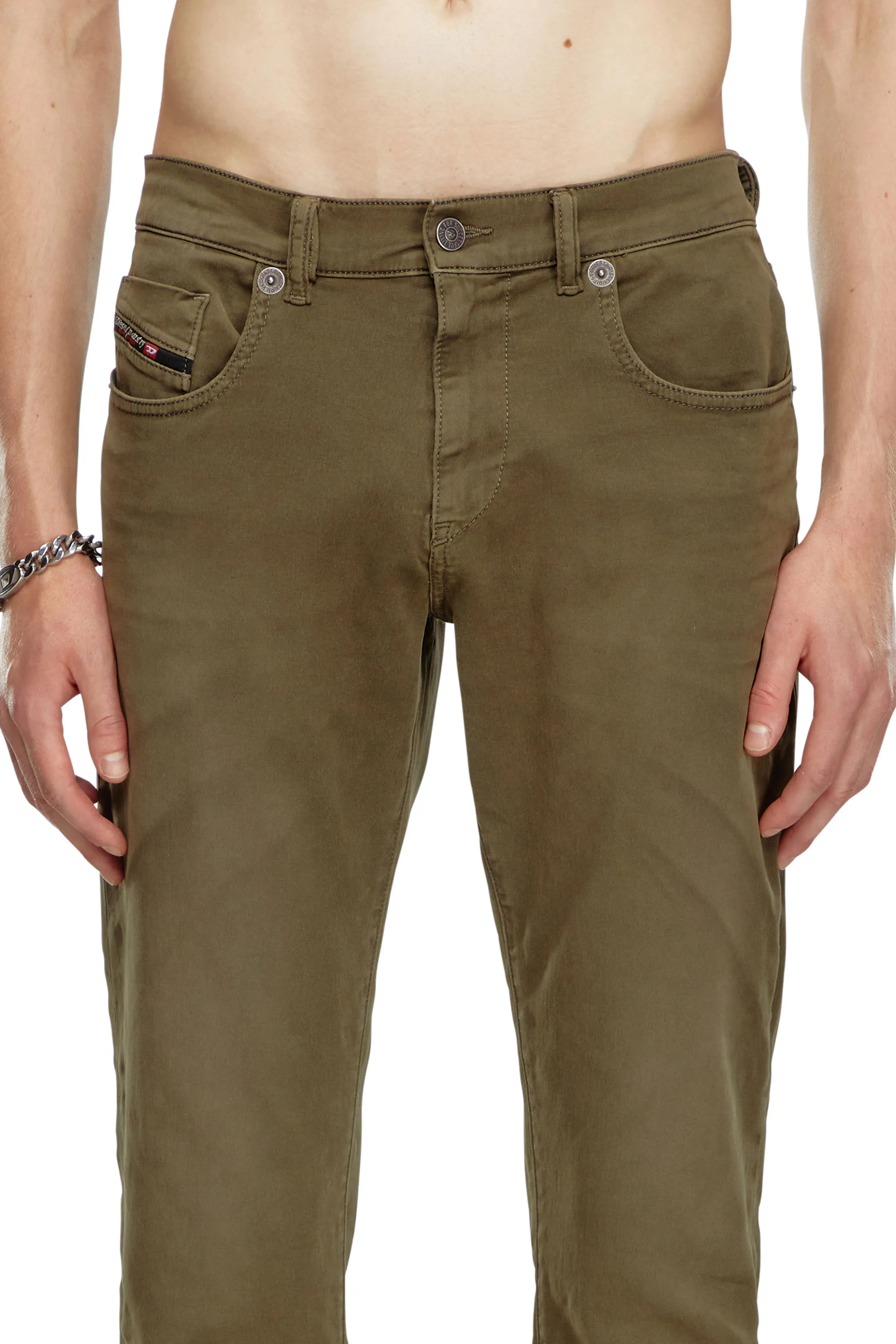 SLIM 2060 DSTRUKT JOGGJEANS® 0670M