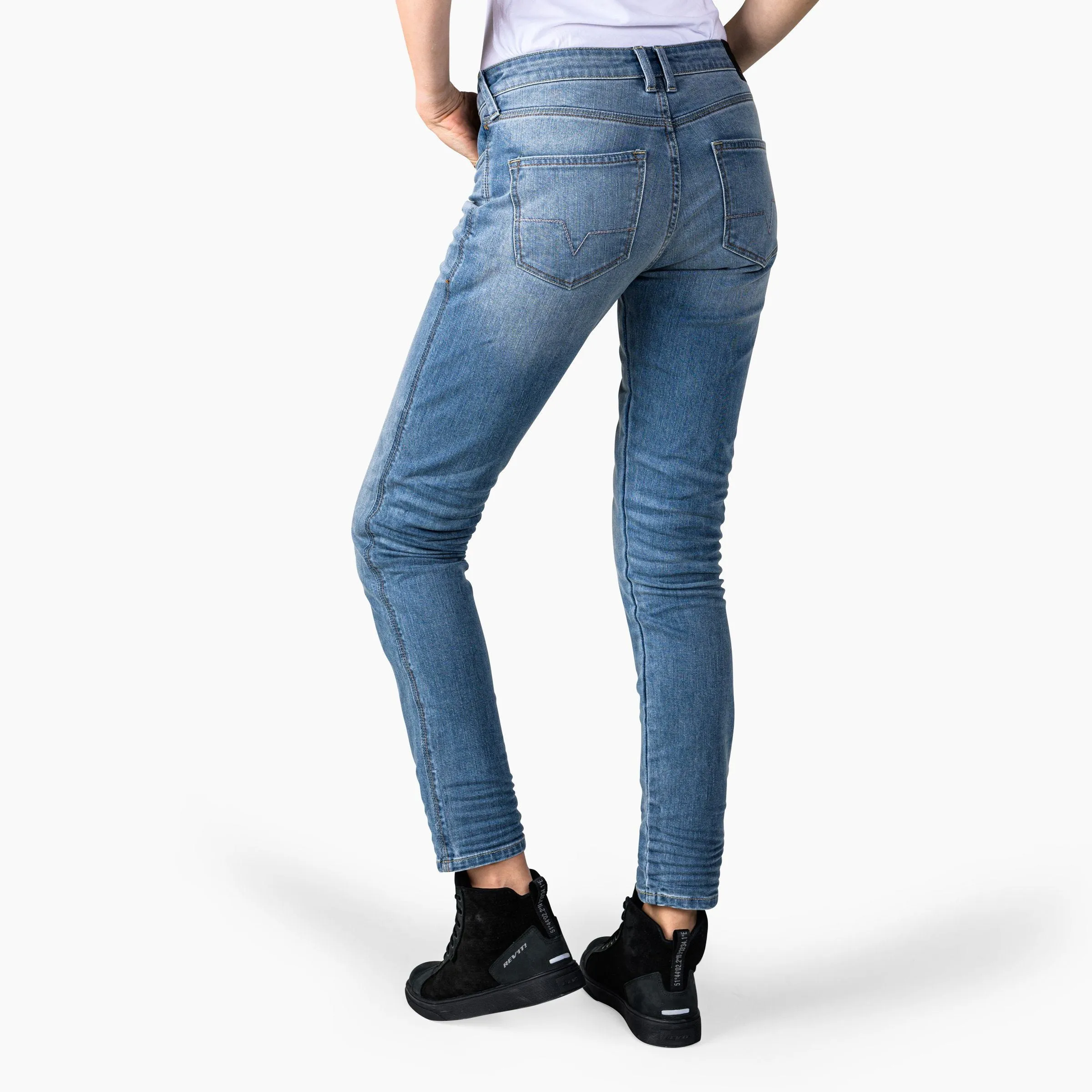 Vaquero atemporal Skinny Fit, específico para mujer, para combinar en tus salidas urbanas.